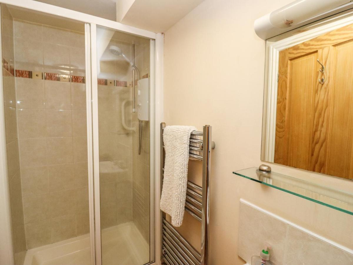 וויטבי The Garden Apartment מראה חיצוני תמונה