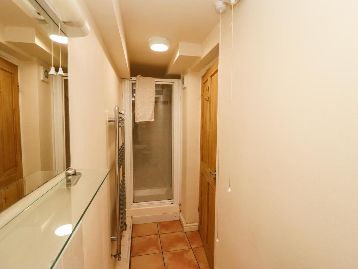 וויטבי The Garden Apartment מראה חיצוני תמונה